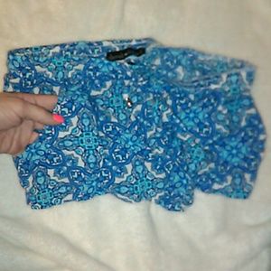 Derek Heart Shorts - EUC Derek Heart Floral Print Shorts size Medium 💥 Derek Heart Shorts - EUC Derek Heart Floral Print Shorts size Medium 💥
